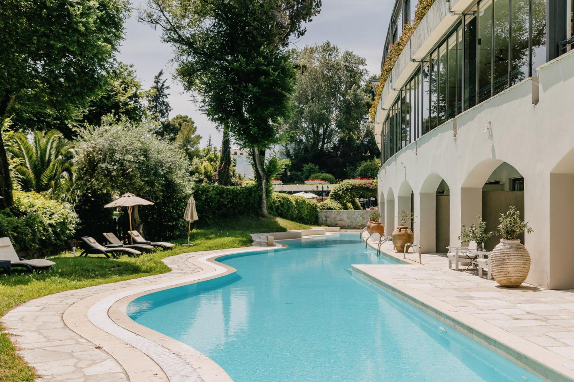 Corfu Holiday Palace Perama  Luaran gambar The swimming pool at the hotel
