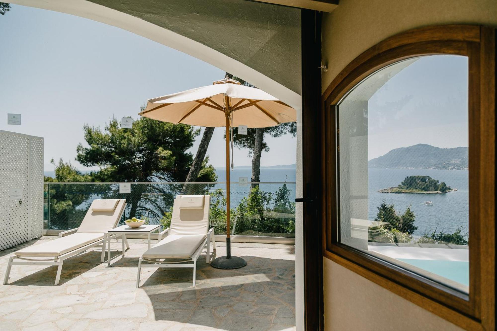 Corfu Holiday Palace Perama  Luaran gambar View from the hotel