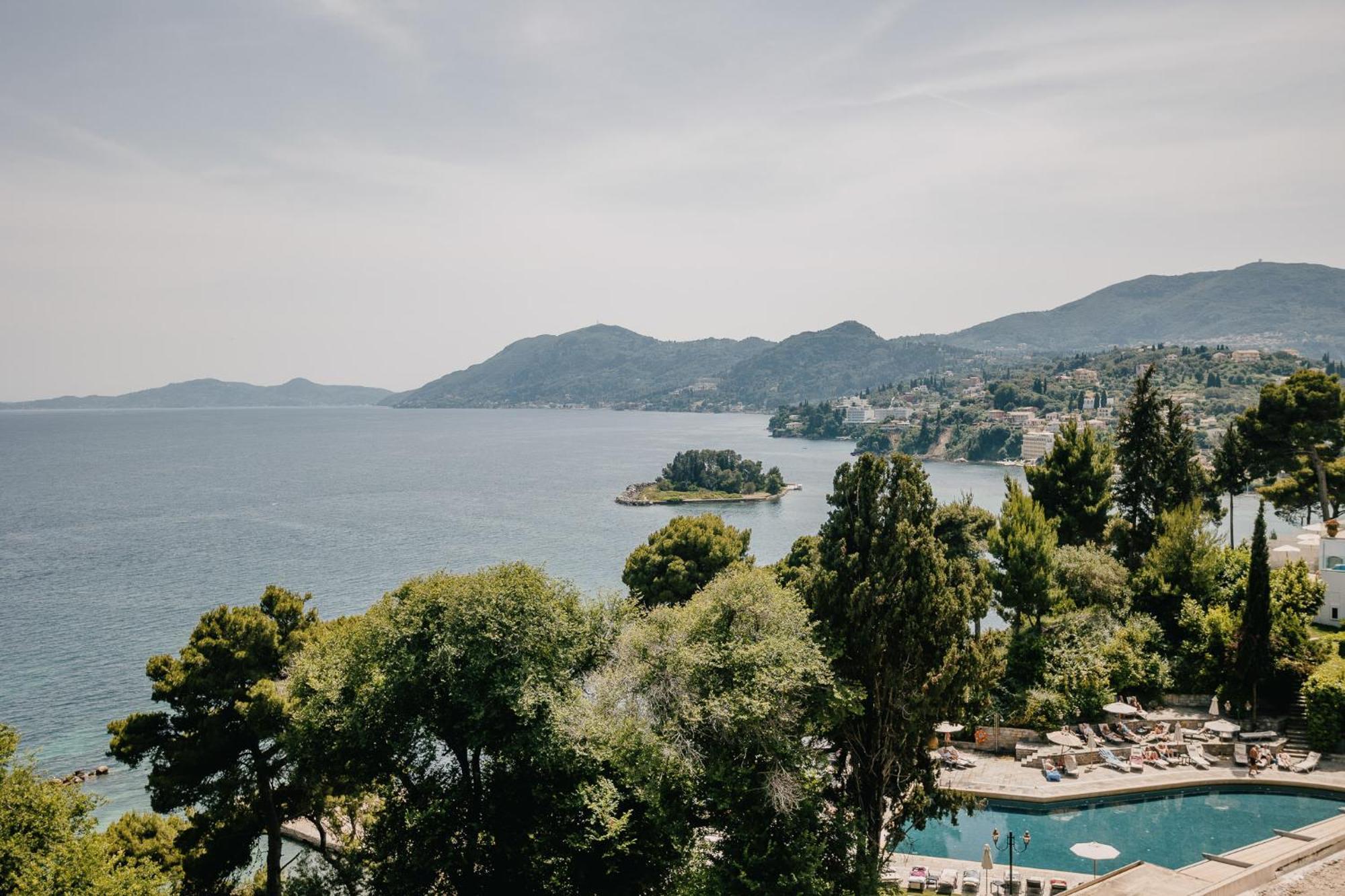 Corfu Holiday Palace Perama  Luaran gambar View of the peninsula