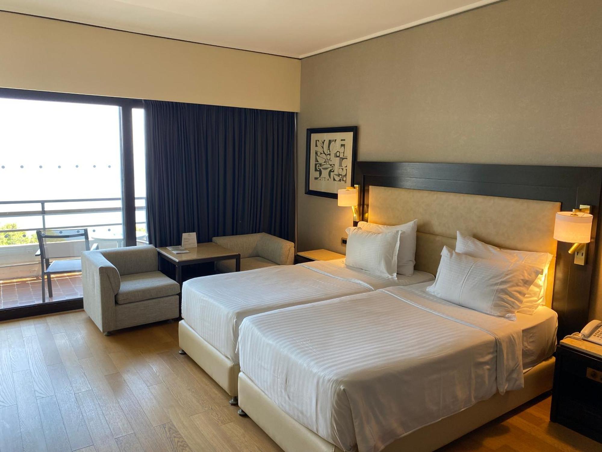 Corfu Holiday Palace Perama  Luaran gambar A room at the hotel